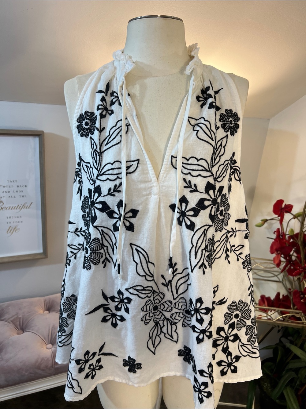 Pilcro Black and White Embroidered Linen Blend Sleeveless Top XL
